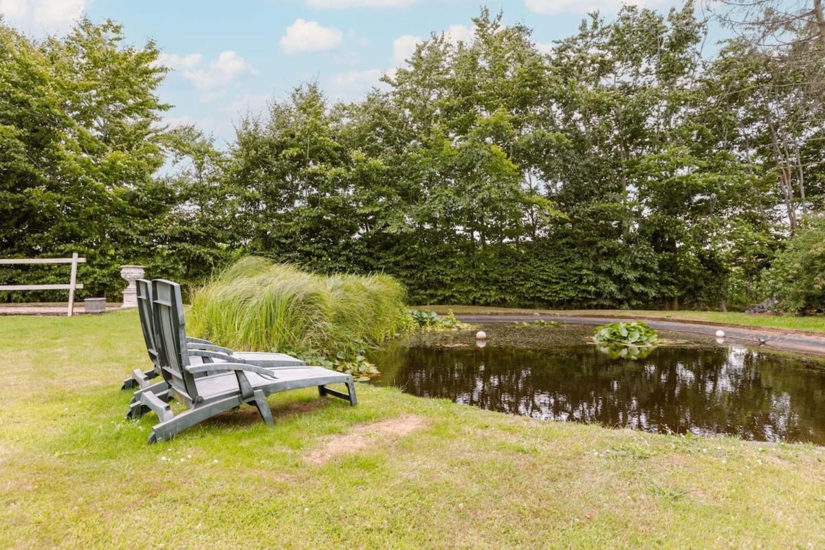 Farmhouse Oasis With Garden, Pond And Idyllic Surroundings Villa Beernem Eksteriør billede