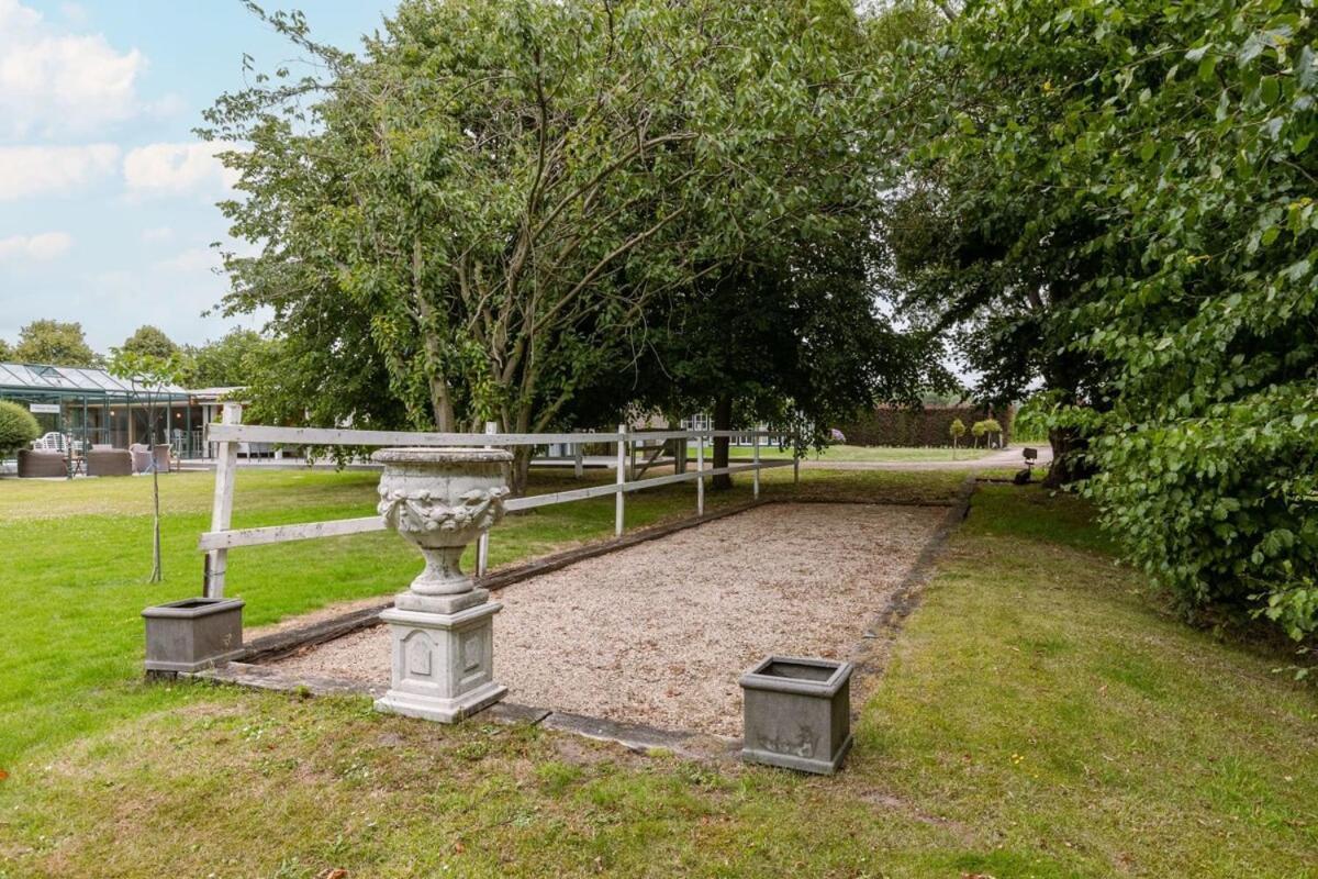 Farmhouse Oasis With Garden, Pond And Idyllic Surroundings Villa Beernem Eksteriør billede